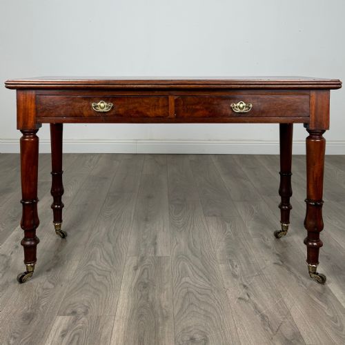 antique 19th century writing table in mahogany - CATEGORY: ANTIQUE TABLES - DATED VICTORIAN