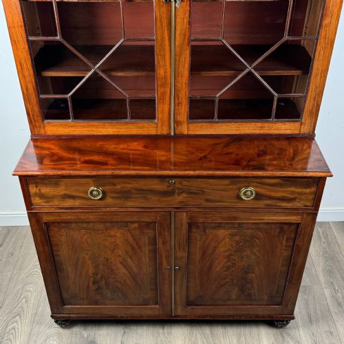 ANTIQUE 19TH CENTURY BOOKCASE ON CUPBOARD IN MAHOGANY - ADDITIONAL PHOTO 9