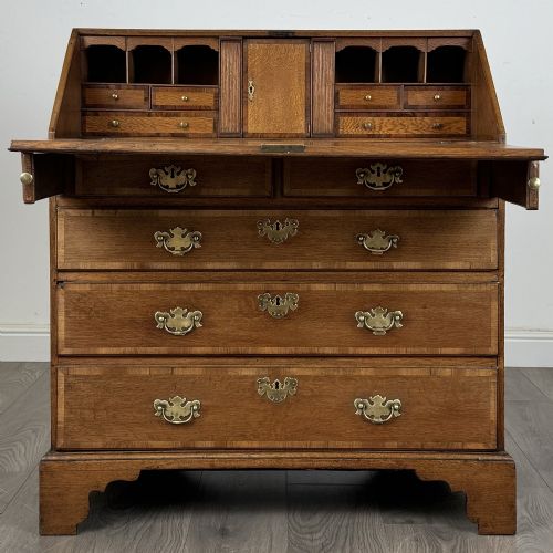 ANTIQUE 18TH CENTURY FINE QUALITY BUREAU IN GOLDEN OAK - ADDITIONAL PHOTO 1