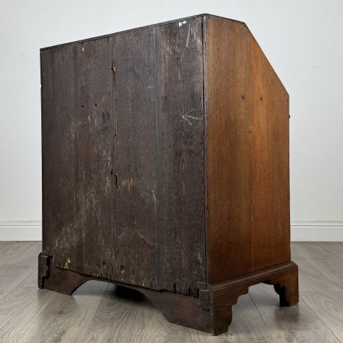 ANTIQUE 18TH CENTURY FINE QUALITY BUREAU IN GOLDEN OAK - ADDITIONAL PHOTO 6
