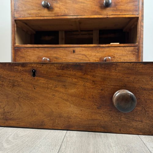 ANTIQUE 18TH CENTURY FINEST QUALITY MAHOGANY CHEST OF DRAWERS - ADDITIONAL PHOTO 10