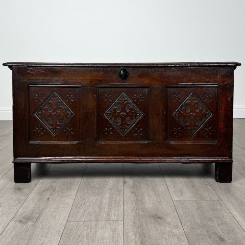 antique 18th century fine quality coffer blanket box in oak - CATEGORY: ANTIQUE CHESTS - DATED GEORGIAN