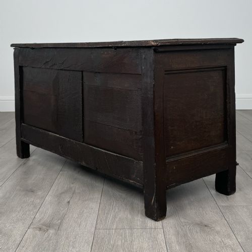 ANTIQUE 18TH CENTURY FINE QUALITY COFFER BLANKET BOX IN OAK - ADDITIONAL PHOTO 5