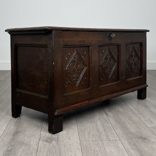 ANTIQUE 18TH CENTURY FINE QUALITY COFFER BLANKET BOX IN OAK - ADDITIONAL PHOTO 7