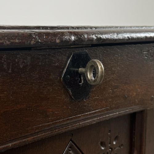 ANTIQUE 18TH CENTURY FINE QUALITY COFFER BLANKET BOX IN OAK - ADDITIONAL PHOTO 10