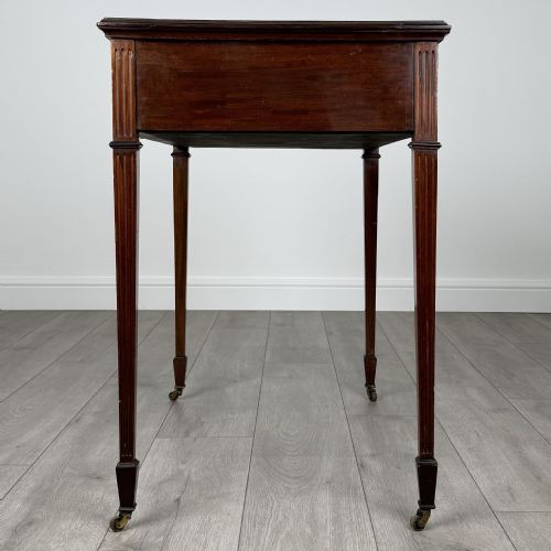 ANTIQUE 20TH CENTURY WRITING TABLE IN MAHOGANY - ADDITIONAL PHOTO 5