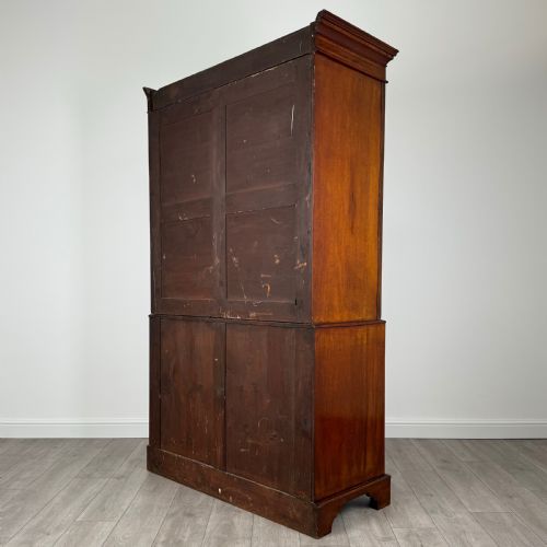 ANTIQUE 19TH CENTURY LINEN PRESS CUPBOARD IN MAHOGANY - ADDITIONAL PHOTO 4