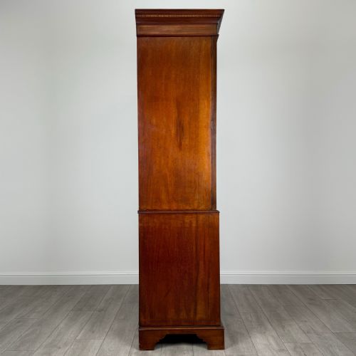 ANTIQUE 19TH CENTURY LINEN PRESS CUPBOARD IN MAHOGANY - ADDITIONAL PHOTO 5
