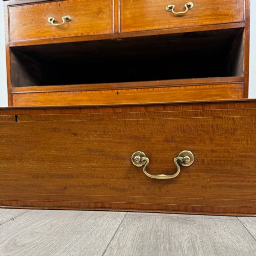 ANTIQUE 19TH CENTURY LINEN PRESS CUPBOARD IN MAHOGANY - ADDITIONAL PHOTO 9
