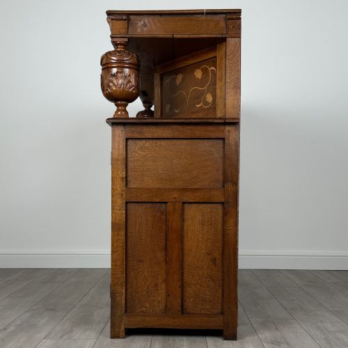 ANTIQUE 20TH CENTURY ELIZABETHAN STYLE COURT CUPBOARD IN OAK - ADDITIONAL PHOTO 3
