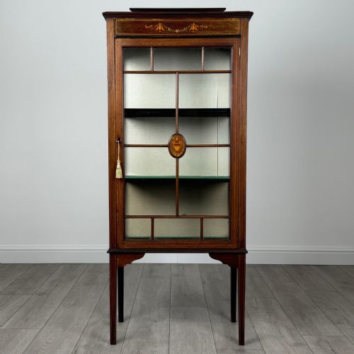 antique late 19th century display cabinet in mahogany - CATEGORY: ANTIQUE CABINETS - DATED VICTORIAN