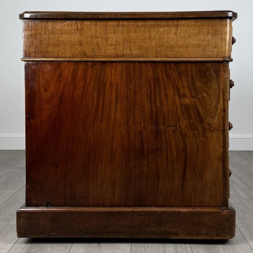 ANTIQUE 19TH CENTURY GOOD QUALITY PEDESTAL DESK IN MAHOGANY - ADDITIONAL PHOTO 7