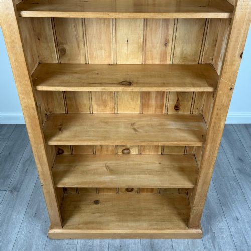 VINTAGE 20TH CENTURY GOOD QUALITY OPEN BOOKCASE IN PINE - ADDITIONAL PHOTO 8