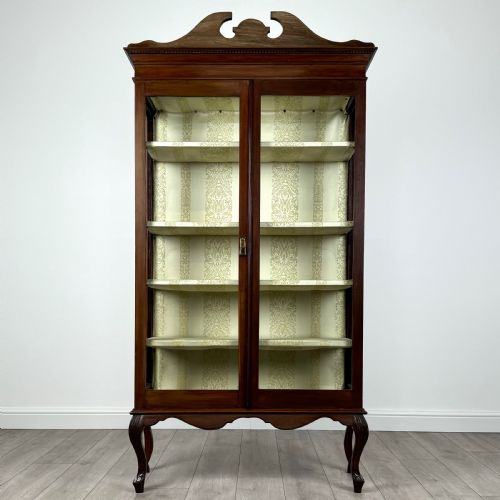antique 20th century display cabinet in mahogany - CATEGORY: ANTIQUE CABINETS - DATED EDWARDIAN