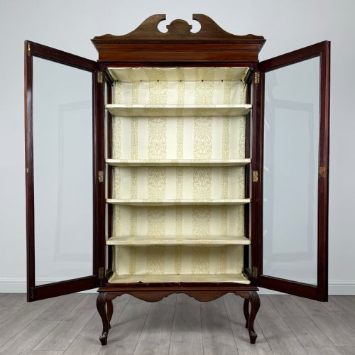 ANTIQUE 20TH CENTURY DISPLAY CABINET IN MAHOGANY - ADDITIONAL PHOTO 1