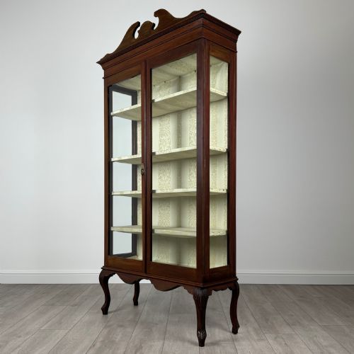 ANTIQUE 20TH CENTURY DISPLAY CABINET IN MAHOGANY - ADDITIONAL PHOTO 3