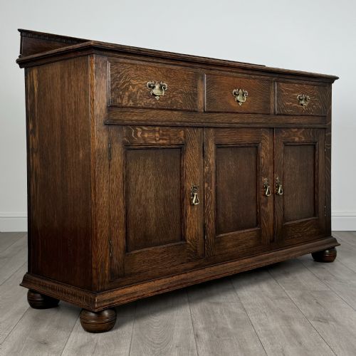 ANTIQUE 20TH CENTURY GOOD QUALITY SIDEBOARD IN OAK - ADDITIONAL PHOTO 9