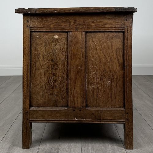 ANTIQUE 18TH CENTURY GOOD QUALITY COFFER IN OAK - ADDITIONAL PHOTO 2