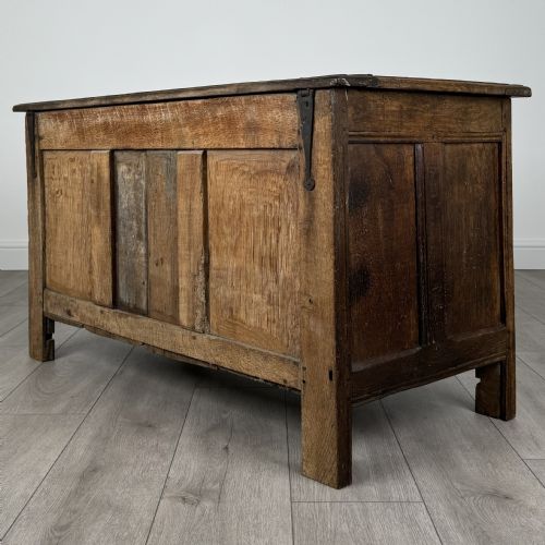 ANTIQUE 18TH CENTURY GOOD QUALITY COFFER IN OAK - ADDITIONAL PHOTO 5