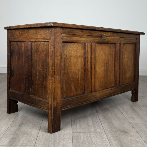 ANTIQUE 18TH CENTURY GOOD QUALITY COFFER IN OAK - ADDITIONAL PHOTO 7