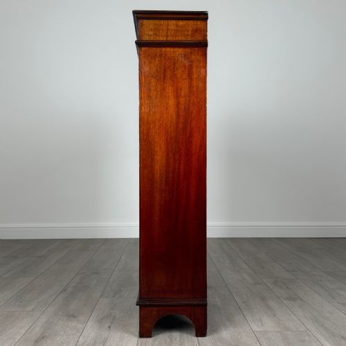ANTIQUE 20TH CENTURY SMALL OPEN BOOKCASE IN MAHOGANY - ADDITIONAL PHOTO 3