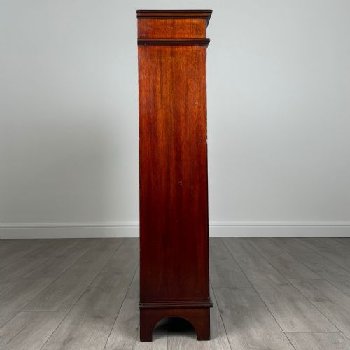 ANTIQUE 20TH CENTURY SMALL OPEN BOOKCASE IN MAHOGANY - ADDITIONAL PHOTO 6
