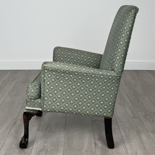ANTIQUE 20TH CENTURY ARMCHAIR OF SMALL PROPORTIONS IN OAK - ADDITIONAL PHOTO 1