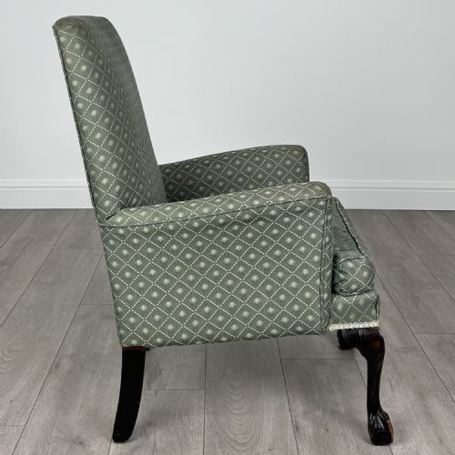 ANTIQUE 20TH CENTURY ARMCHAIR OF SMALL PROPORTIONS IN OAK - ADDITIONAL PHOTO 4