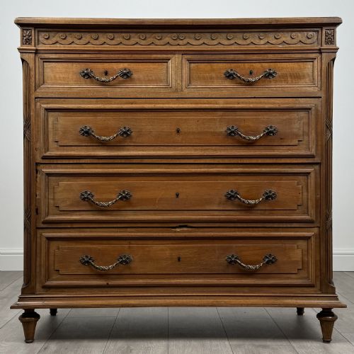 antique 19th century french chest of drawers in walnut - CATEGORY: ANTIQUE CHEST OF DRAWERS - DATED VICTORIAN