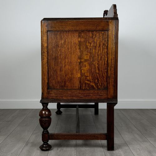ANTIQUE 20TH CENTURY ART NOUVEAU SIDEBOARD IN OAK - ADDITIONAL PHOTO 4