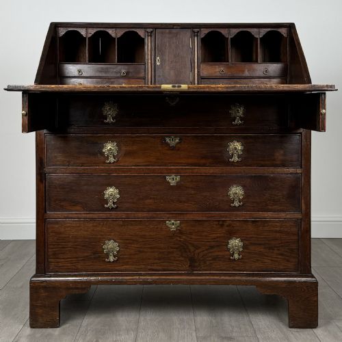 ANTIQUE 18TH CENTURY GREAT QUALITY BUREAU IN OAK - ADDITIONAL PHOTO 1