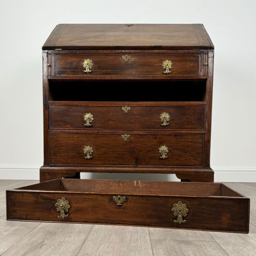 ANTIQUE 18TH CENTURY GREAT QUALITY BUREAU IN OAK - ADDITIONAL PHOTO 18