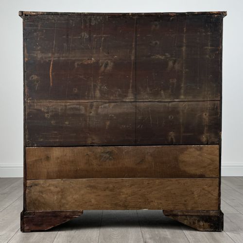ANTIQUE 18TH CENTURY CHEST OF DRAWERS IN MAHOGANY - ADDITIONAL PHOTO 4