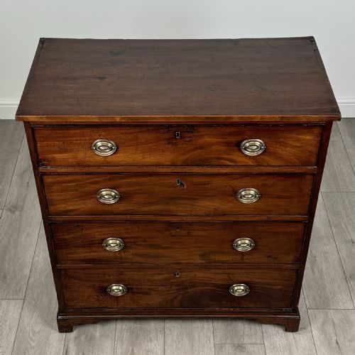 ANTIQUE 18TH CENTURY CHEST OF DRAWERS IN MAHOGANY - ADDITIONAL PHOTO 8