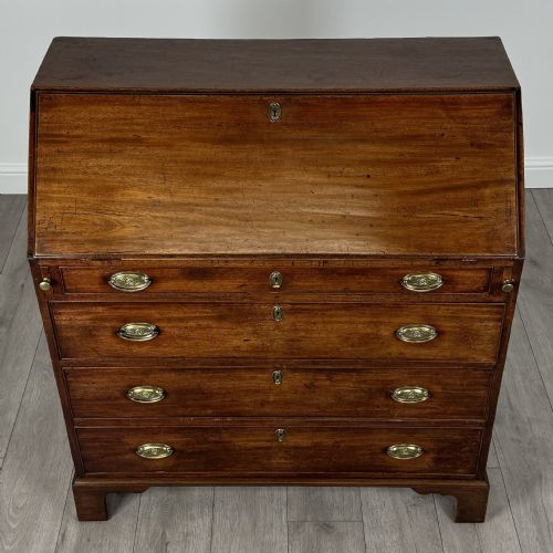 ANTIQUE 18TH CENTURY BUREAU OF GOOD QUALITY IN MAHOGANY - ADDITIONAL PHOTO 3