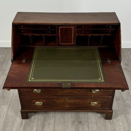 ANTIQUE 18TH CENTURY BUREAU OF GOOD QUALITY IN MAHOGANY - ADDITIONAL PHOTO 9