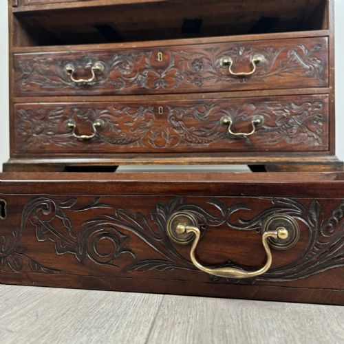 ANTIQUE 18TH CENTURY HEAVILY CARVED BUREAU IN OAK - ADDITIONAL PHOTO 12