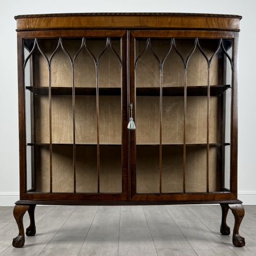 antique 20th century display cabinet in mahogany - CATEGORY: ANTIQUE CABINETS - DATED EDWARDIAN