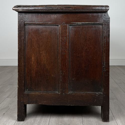 ANTIQUE 18TH CENTURY GOOD QUALITY COFFER IN OAK - ADDITIONAL PHOTO 2