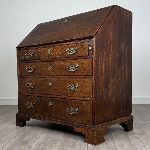 ANTIQUE 18TH CENTURY FINE QUALITY BUREAU IN OAK - ADDITIONAL PHOTO 2