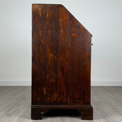 ANTIQUE 18TH CENTURY FINE QUALITY BUREAU IN OAK - ADDITIONAL PHOTO 7