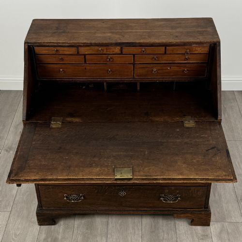 ANTIQUE 18TH CENTURY FINE QUALITY BUREAU IN OAK - ADDITIONAL PHOTO 10