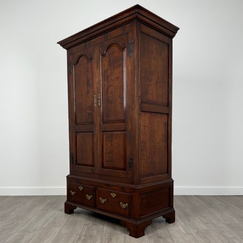 ANTIQUE 20TH CENTURY GEORGIAN STYLE WARDROBE IN OAK - ADDITIONAL PHOTO 2