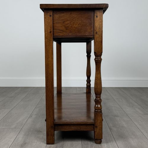 ANTIQUE 20TH CENTURY GOOD QUALITY SIDE TABLE IN OAK - ADDITIONAL PHOTO 6
