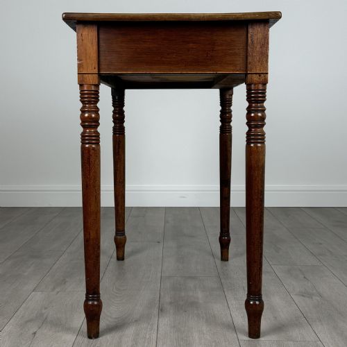 ANTIQUE 18TH CENTURY FINE QUALITY WRITING TABLE IN MAHOGANY - ADDITIONAL PHOTO 6