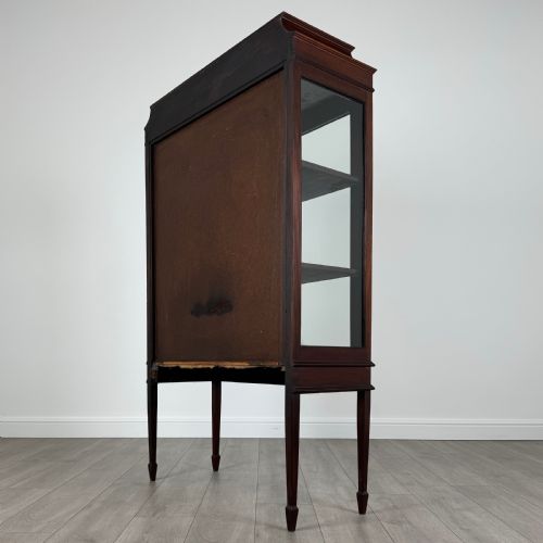 ANTIQUE 20TH CENTURY INLAID DISPLAY CABINET IN MAHOGANY - ADDITIONAL PHOTO 6