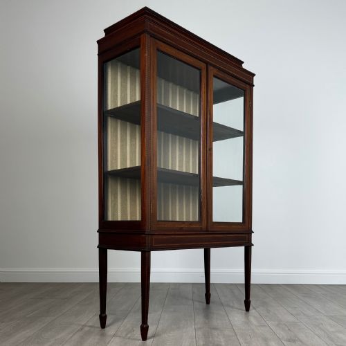 ANTIQUE 20TH CENTURY INLAID DISPLAY CABINET IN MAHOGANY - ADDITIONAL PHOTO 8