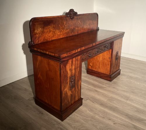ANTIQUE EARLY VICTORIAN PEDESTAL SIDEBOARD IN MAHOGANY - ADDITIONAL PHOTO 2