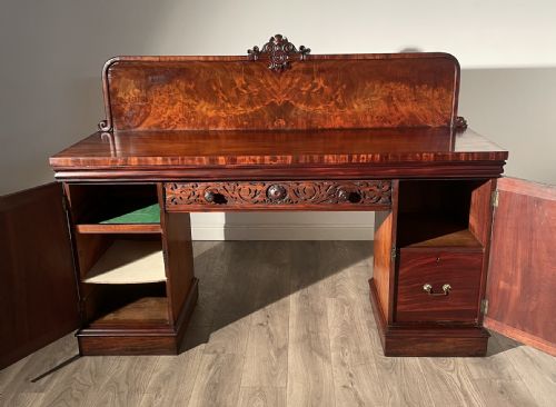 ANTIQUE EARLY VICTORIAN PEDESTAL SIDEBOARD IN MAHOGANY - ADDITIONAL PHOTO 12