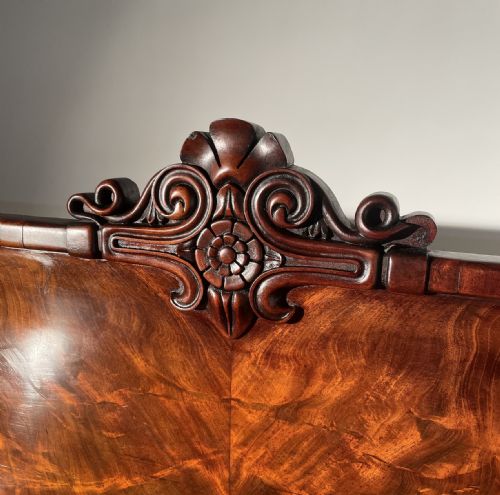 ANTIQUE EARLY VICTORIAN PEDESTAL SIDEBOARD IN MAHOGANY - ADDITIONAL PHOTO 20